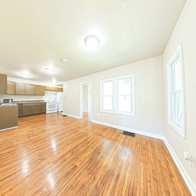 1201 Bundy St in Des Moines, IA - Building Photo - Building Photo