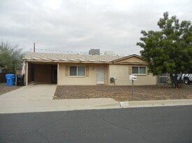 1234 E Sahuaro Dr in Phoenix, AZ - Building Photo