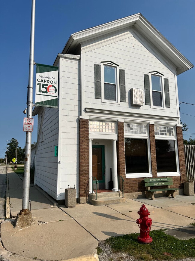 property at 105 S 4th St