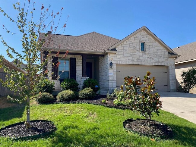 property at 5021 Pearl Cres Ln