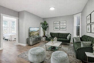 97 Reservoir Ave in Jersey City, NJ - Building Photo - Building Photo