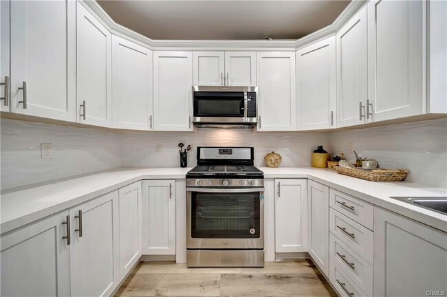 1101 Maclay St in San Fernando, CA - Building Photo - Building Photo