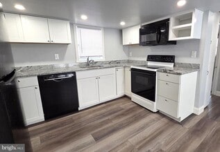 215 Cowpath Rd in Souderton, PA - Building Photo - Building Photo