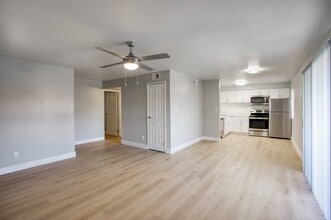 Granite Bay in Phoenix, AZ - Building Photo - Building Photo