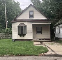 1716 S 8th St in Springfield, IL - Building Photo