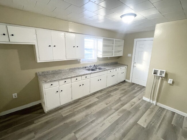 3114 4th Ave E in Indianapolis, IN - Foto de edificio - Building Photo