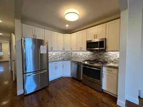 452 E 29th St-Unit -3 in Brooklyn, NY - Foto de edificio - Building Photo