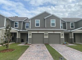 2357 Carrabelle Wy in Sanford, FL - Building Photo
