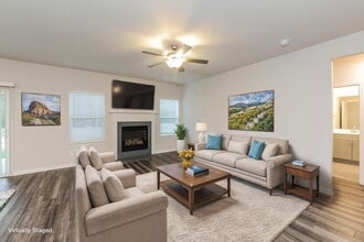 6068 Hickory Crk Ct in Braselton, GA - Foto de edificio - Building Photo