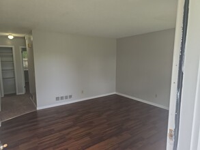 2001 Apple Valley Rd in Columbia, SC - Building Photo - Building Photo