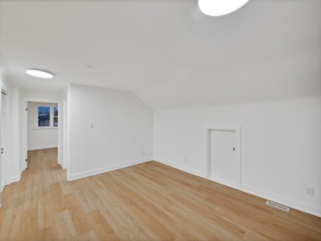 property at 647 Limeridge Rd E