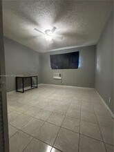 2641 Polk St in Hollywood, FL - Building Photo - Building Photo