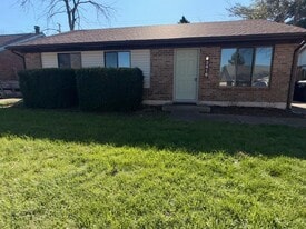 3416 Woodspring Dr in Lexington, KY - Building Photo