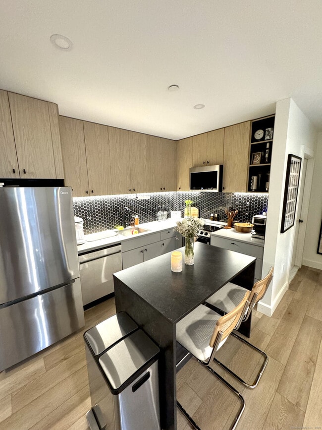 property at 575 Whitney Ave