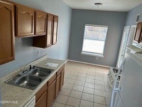 609 Desierto Bonito St in Horizon City, TX - Foto de edificio - Building Photo