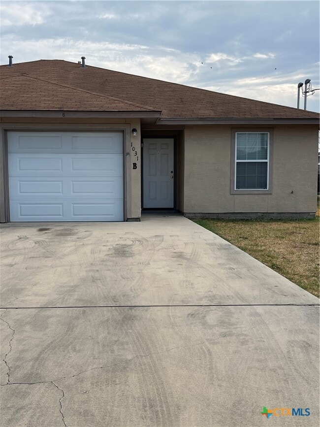 property at 1031 Helen Dr