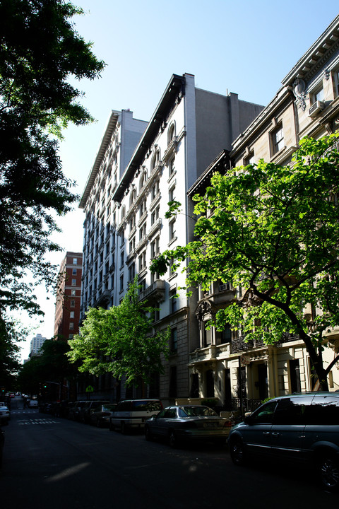 304 west 92nd st in New York, NY - Building Photo