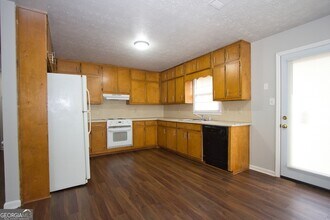 3252 Inez Dr in Snellville, GA - Building Photo - Building Photo