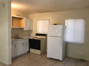 829 NW 10th Terrace in Fort Lauderdale, FL - Building Photo - Building Photo