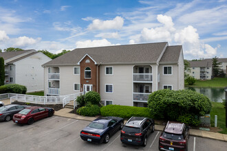 Sherwood Lakes Condominiums in Florence, KY - Building Photo - Building Photo