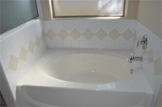 12929 Corona Ct in Willis, TX - Building Photo - Building Photo