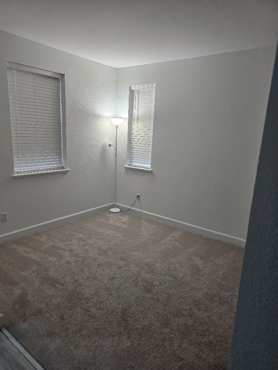 1844 Chandler Dr in Brentwood, CA - Building Photo