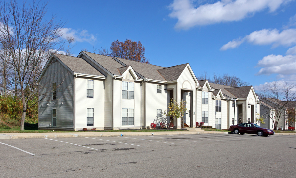 Hunters Hill Apartments in Lancaster, OH - Building Photo