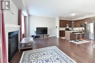 77 Arkose St in Ottawa, ON - Building Photo - Building Photo