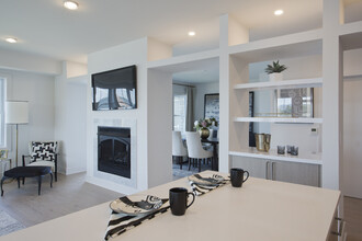 The Waterfront at Harbors in Haverstraw, NY - Foto de edificio - Building Photo