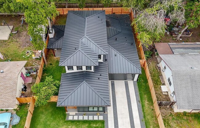 6304 Middleham Pl in Austin, TX - Building Photo - Building Photo