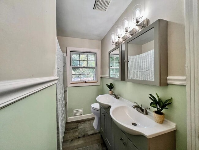 1201 Domingo Dr in Tallahassee, FL - Building Photo - Building Photo