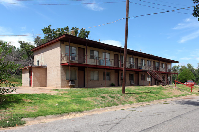 200 S 20th St in Enid, OK - Building Photo - Building Photo