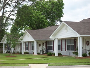 Passman Plaza in Monroe, LA - Building Photo