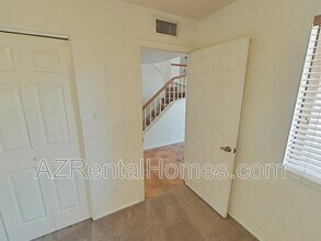 1705 N Ventura Ln in Tempe, AZ - Building Photo - Building Photo