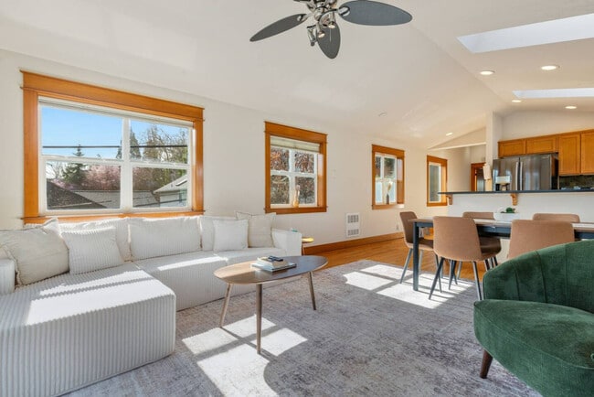 3006 SW Hinds St, Unit SI ID1499147P in Seattle, WA - Foto de edificio - Building Photo