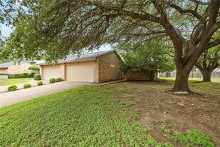 7205 Waldon Dr in Austin, TX - Building Photo