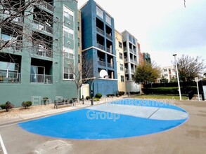 62 E Serene Ave in Las Vegas, NV - Building Photo - Building Photo
