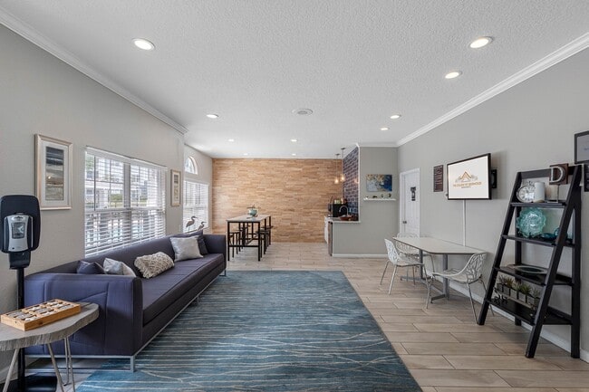 The Colony at Deerwood Apartments in Jacksonville, FL - Building Photo - Building Photo
