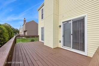 7329 Hartford Rd in Downers Grove, IL - Building Photo - Building Photo