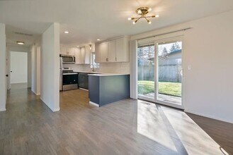 20804 3rd Ave W in Lynnwood, WA - Building Photo - Building Photo