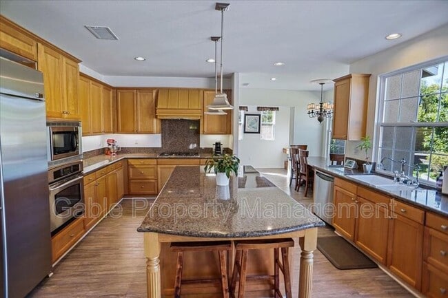 26155 Lone Rock Ct in Stevenson Ranch, CA - Building Photo - Building Photo
