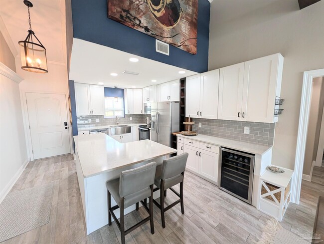 property at 14100 River Rd