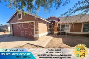 8585 W Santa Cruz Blvd in Arizona City, AZ - Building Photo