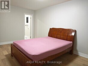 5 Janna Ct in Markham, ON - Building Photo - Building Photo