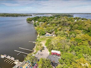 117 Nippersink Blvd in Fox Lake, IL - Building Photo - Building Photo