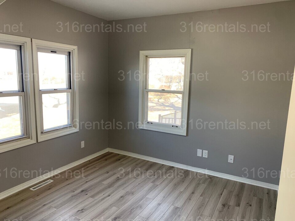 2409 W Martha St in Wichita, KS - Building Photo