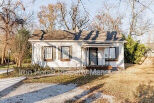 1760 Old West Broad St in Athens, GA - Building Photo