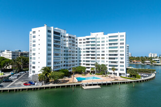 Blair House in Bay Harbor Islands, FL - Building Photo - Building Photo