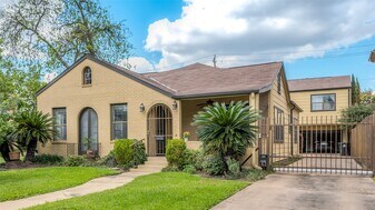 1648 Colquitt St in Houston, TX - Building Photo