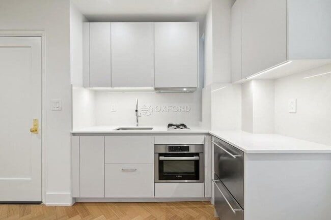 property at 225 W 23rd St